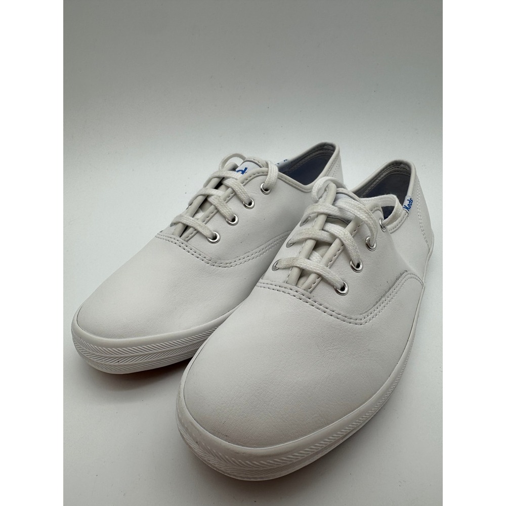 Keds Women's Size 8 White Leather Casual Sneakers Lace Up Shoes